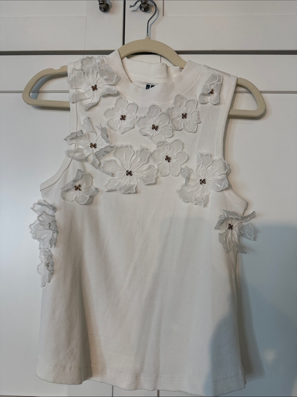 Anthropologie White Floral Appliqué Tank Top